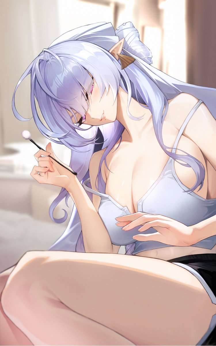 [絕區] 維琳娜要幫人挖耳洞