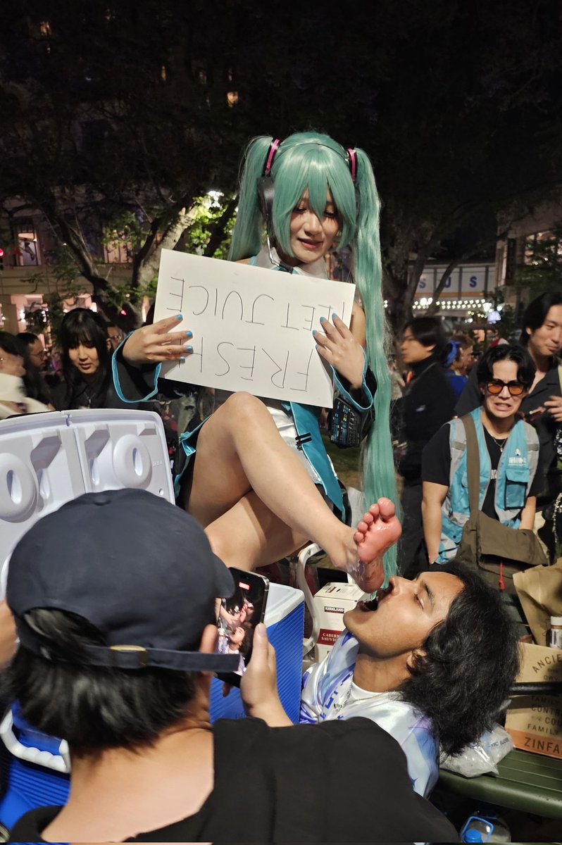 [閒聊] 初音新鮮現泡洗腳水