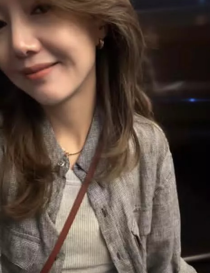 誠徵一位
可以陪我講幹話
又不會消失的朋友
我負責認真回訊
你負責出現