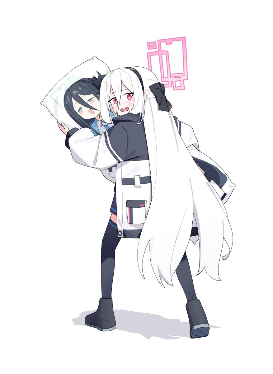 [蔚藍] 拿著抱枕的Kei