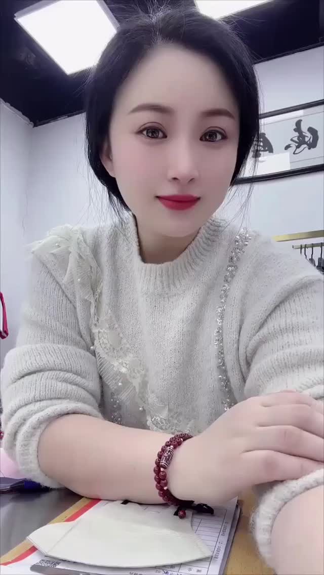 誠徵一位
可以陪我講幹話
又不會消失的朋友

我負責認真回訊
你負責出現

#交友