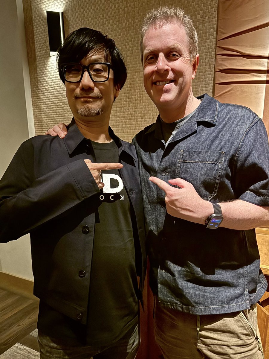[閒聊] 小島秀夫 與 Geoff Keighley 合照