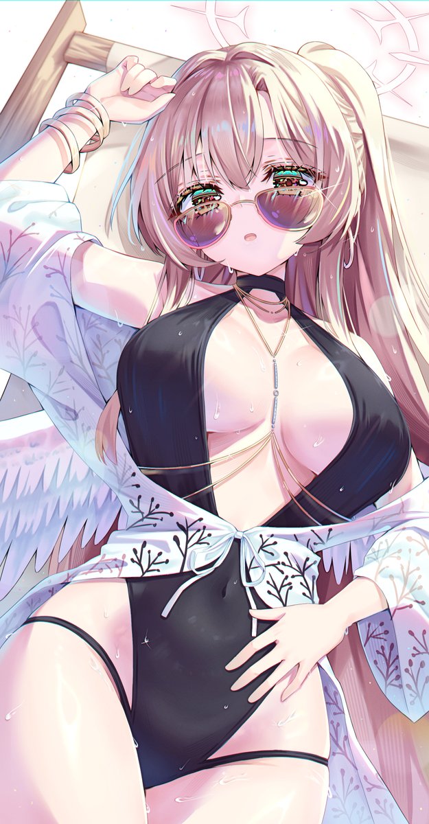 [蔚藍] 泳裝色禽
