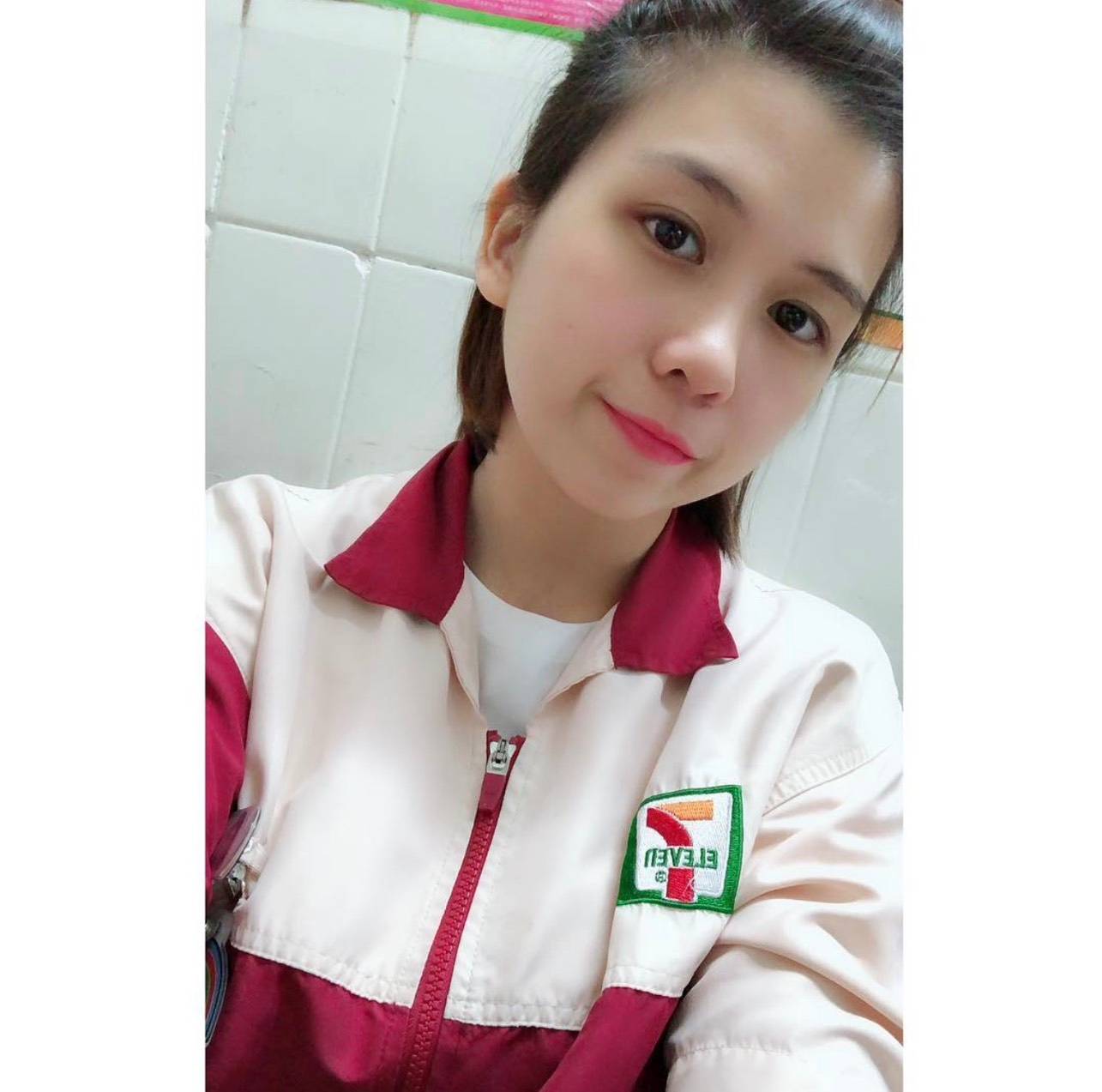 [正妹] 又致又驚