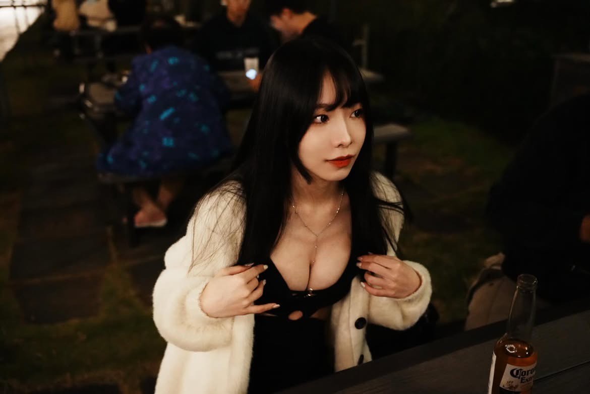 [正妹] 芷_♡♥